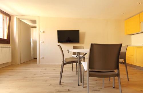 San Marco Apartment | Ross' house 2