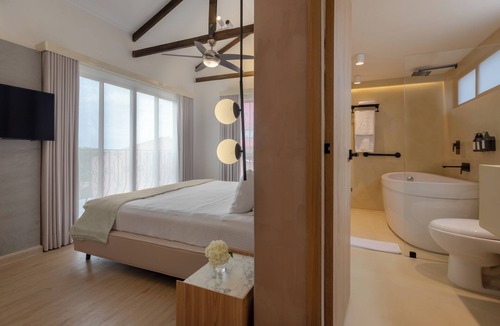 San Antonio Hotel | Rossa Palma