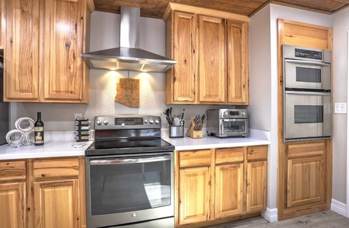 Payson Cabin | Rosscup Reserve | Secluded Cabin w/Spa & Deck!