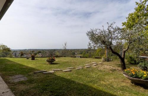 Tarcento Bed & Breakfast | ROSSO DI SERA Bed & Breakfast