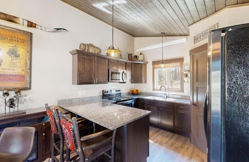 Sturgis House | Rost Place Round-Up