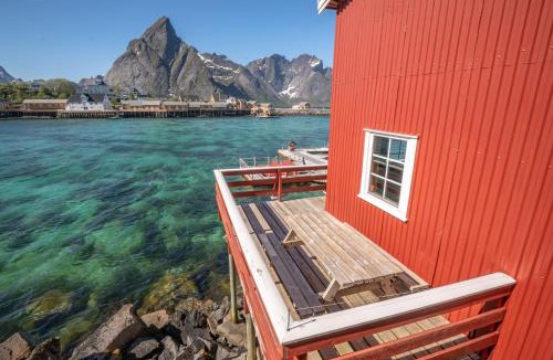 Hamnøya House | Rostad Retro Rorbuer