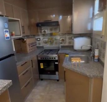 The 5th Settlement Apartment | Rosy