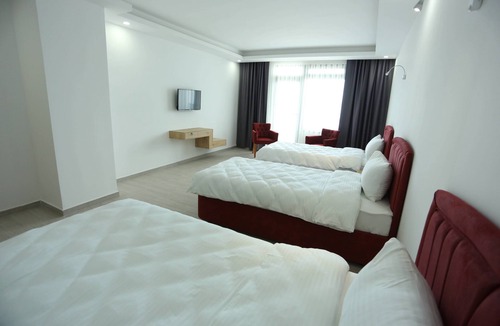 Lapseki Hotel | Rota 17 Otel
