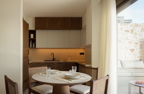 Rethymno Apartment | Rothos BeachFront Retreat, with Plunge Pool