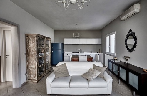 Milano Marittima Apartment | Rouge Maison