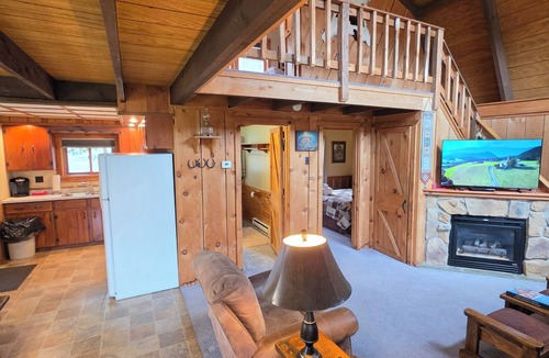 Gaines Cabin | Rough Cut Lodge - Hickory Cabin