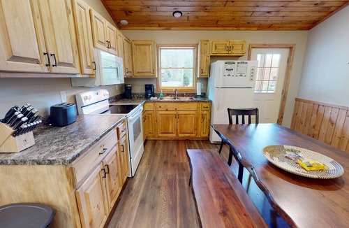 Gaines Cabin | Rough Cut Lodge