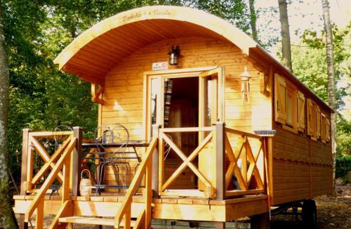 Sainte-Opportune-du-Bosc House | Roulotte Les Deux Geais