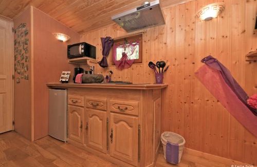 Dury Bed & Breakfast | Roulotte La Verdine