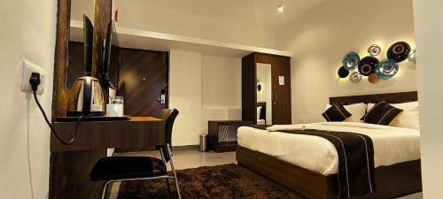 Kelambakkam Hotel | Roundana Residency SIPCOT OMR Chennai - Unit of Prohotel