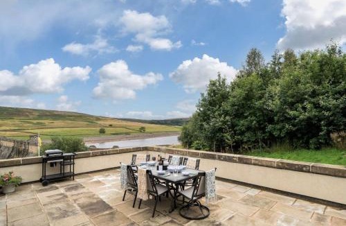 Lofthouse House | Roundhill Coach House