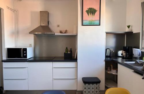 La Gare Apartment | Roussillon appart avec terrasse