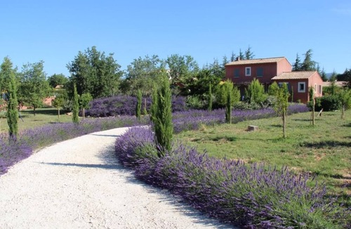Roussillon House | Roussillon:Large Provencal villa in a quiet location-Private pool