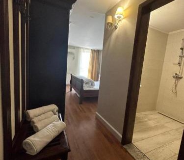 Oradea House | Route 79