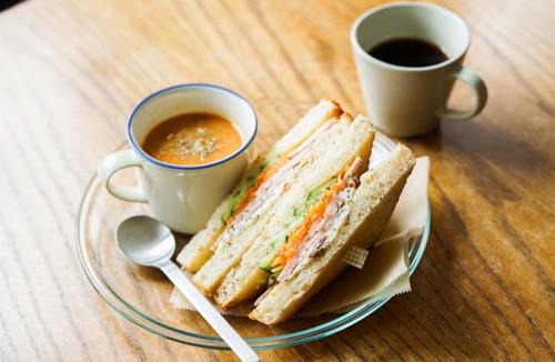 Nagasaki Hostel | ROUTE - Cafe and Petit Hostel