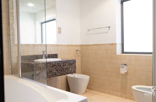 Jumeirah Beach Residence Hostel | Rovers Beach Hostel JBR