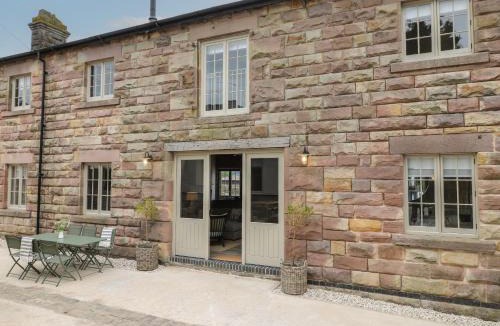 Crich House | Rowan Cottage - Fold Yards
