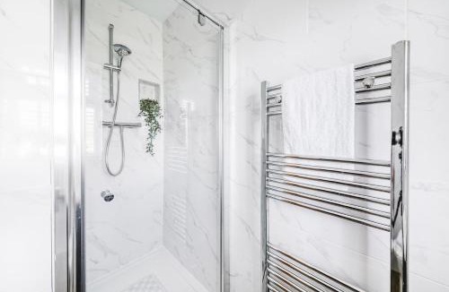 Radbourne House | Rowan Lodge