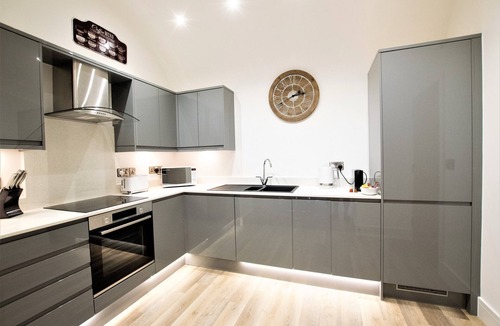 Cotham Apartment | Rowan Tree Your Apartment