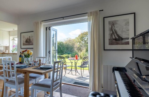 Norleywood House | Rowes Cottage