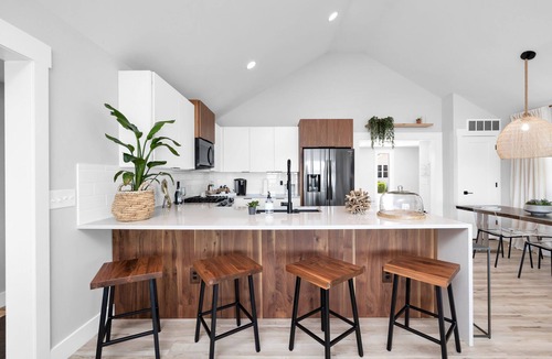Russells Point House | Roxie's Modern Lake Front House on the water!