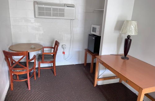 Auburn Hotel | Royal A Motel