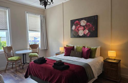 Stratford Hotel | Royal Accommodation