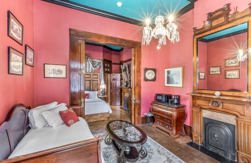 French Quarter House | Royal Barracks Guest House