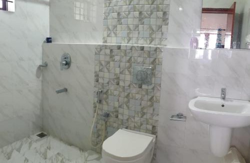 Kumbalam House | Royal Beach Abode