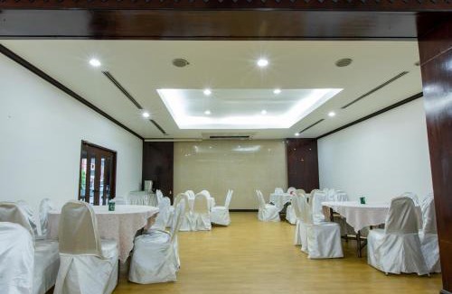 Khlong Kra Saeng Hotel | Royal Diamond Hotel