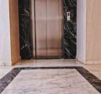 Sheikh Zayed City Apartment | Royal Elegance Room