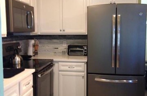Naples Cottage | Royal Harbor Pet Friendly! Naples #1 place in the country to live. Come see why
