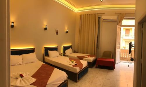 Qasr an-Nil Hotel | Royal Hostgram and Suites
