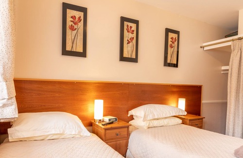Hollow Meadows Hotel | Royal Hotel