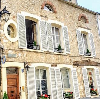 Provins Apartment | Royal Hubert