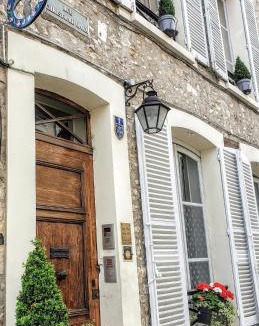 Provins Apartment | Royal Hubert