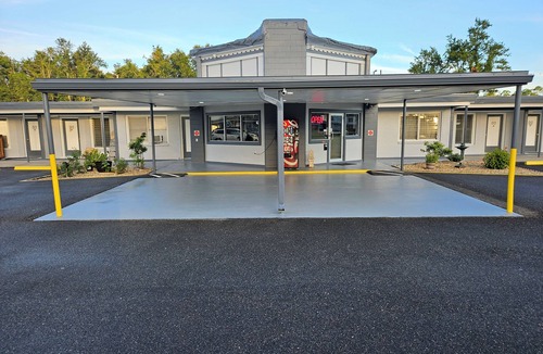 Perry Hotel | Royal Inn Motel
