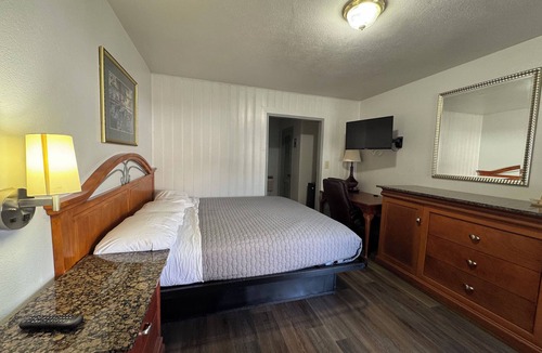 Eustis Hotel | Royal Inn