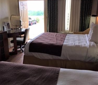 Sparta Hotel | Royal Inn