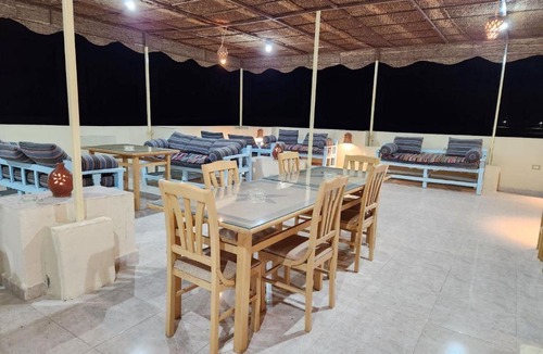 Luxor Hotel | Royal Mountain
