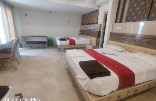 Ambur Hotel | Royal Mughal