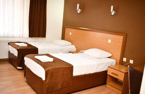 Mut Hotel | ROYAL MUT OTEL