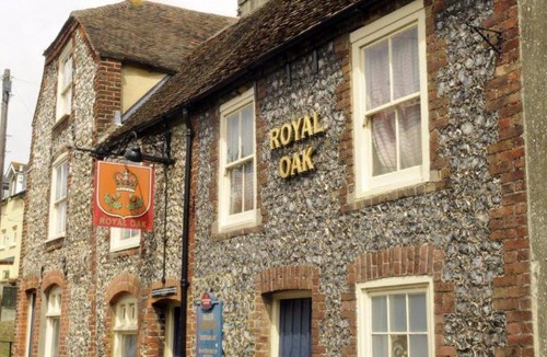 Temple Ewell Hotel | Royal Oak