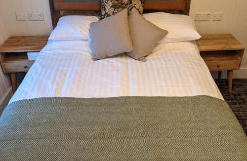 Temple Ewell Hotel | Royal Oak