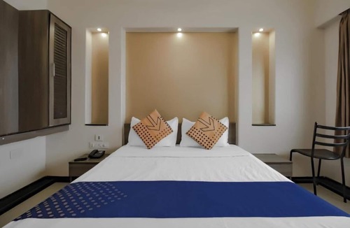 Gandhi Nagar Hotel | Royal Regency Lodge
