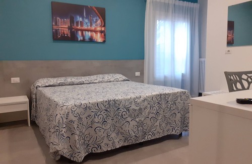 San Faustino-Madonnina-Quattroville House | Royal Room & Breakfast