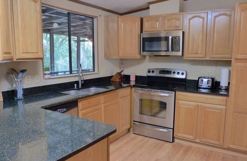 O Brien House | Royal Springs Riverfront Retreat on 3 acres, kayak/canoe, boat ramp, huge decks!