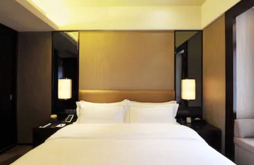 Hanyang Qu Hotel | Royal Suites & Tower
