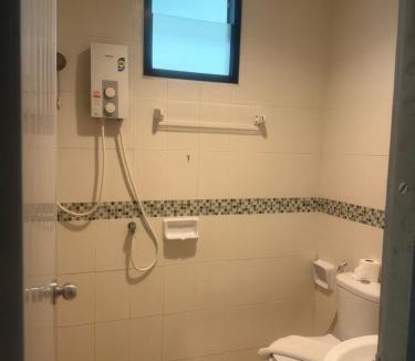Nanai Road Hotel | Royal Waves Hotel
